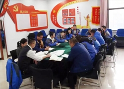 《萬和黨建新動態(tài)》 萬和項管黨支部召開 “不忘初心、牢記使命”專題組織生活會 并開展民主評議黨員會議